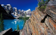 Moraine Lake and Valley of the Ten Peaks HD wallpaper - Canada