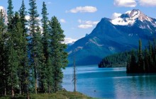 Maligne Lake - Jasper National Park - Canada
