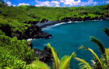 Black Beach - Hana - Maui - Hawaii
