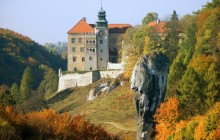 Hercules Club Rock and Pieskowa Skala Castle - Poland